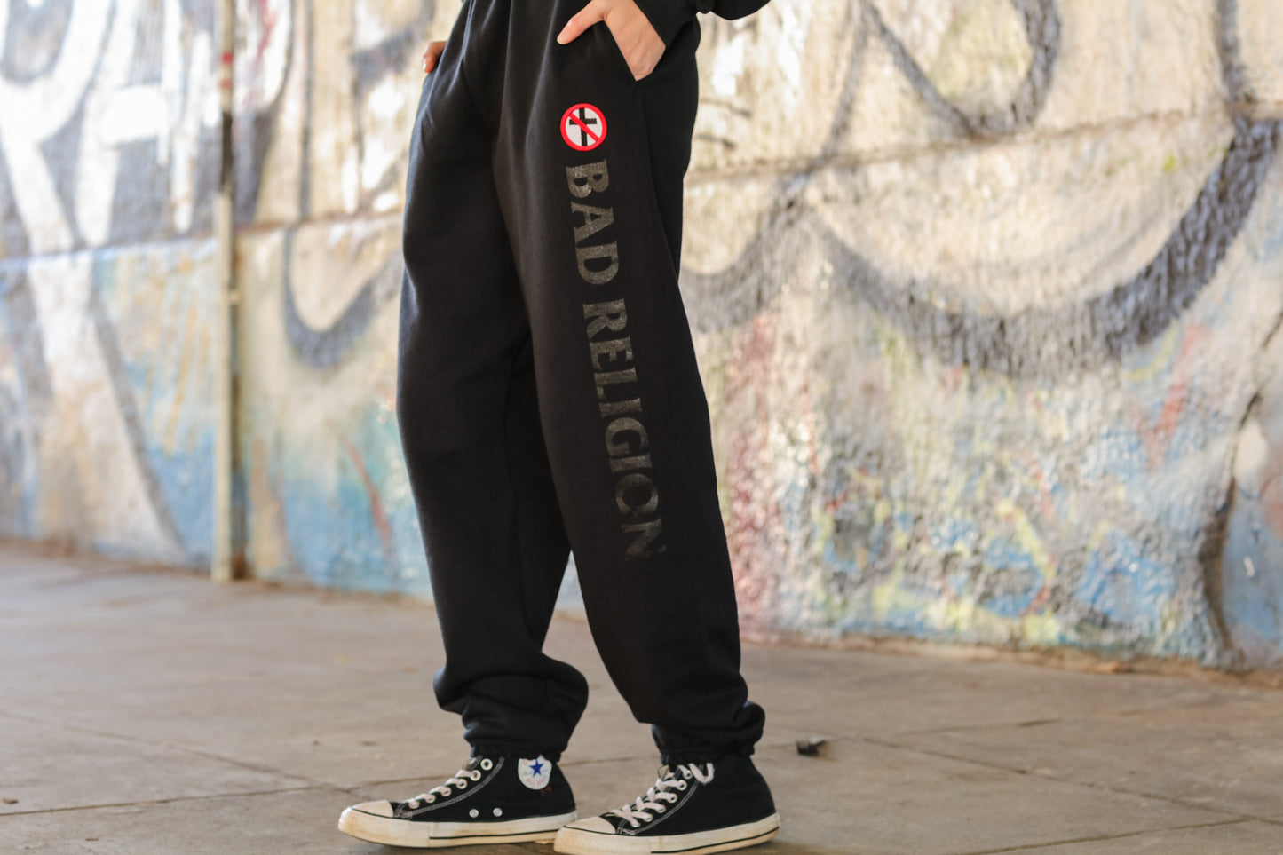 Embroidered Crossbuster Sweatpants (Black)